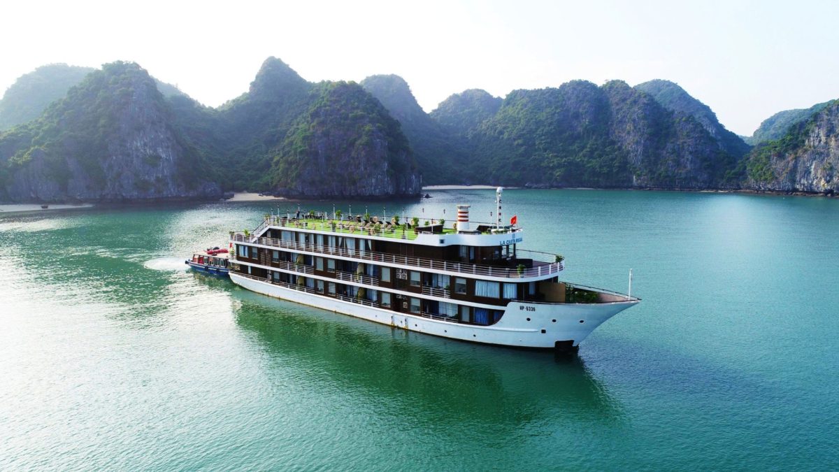 La Casta Regal Cruise